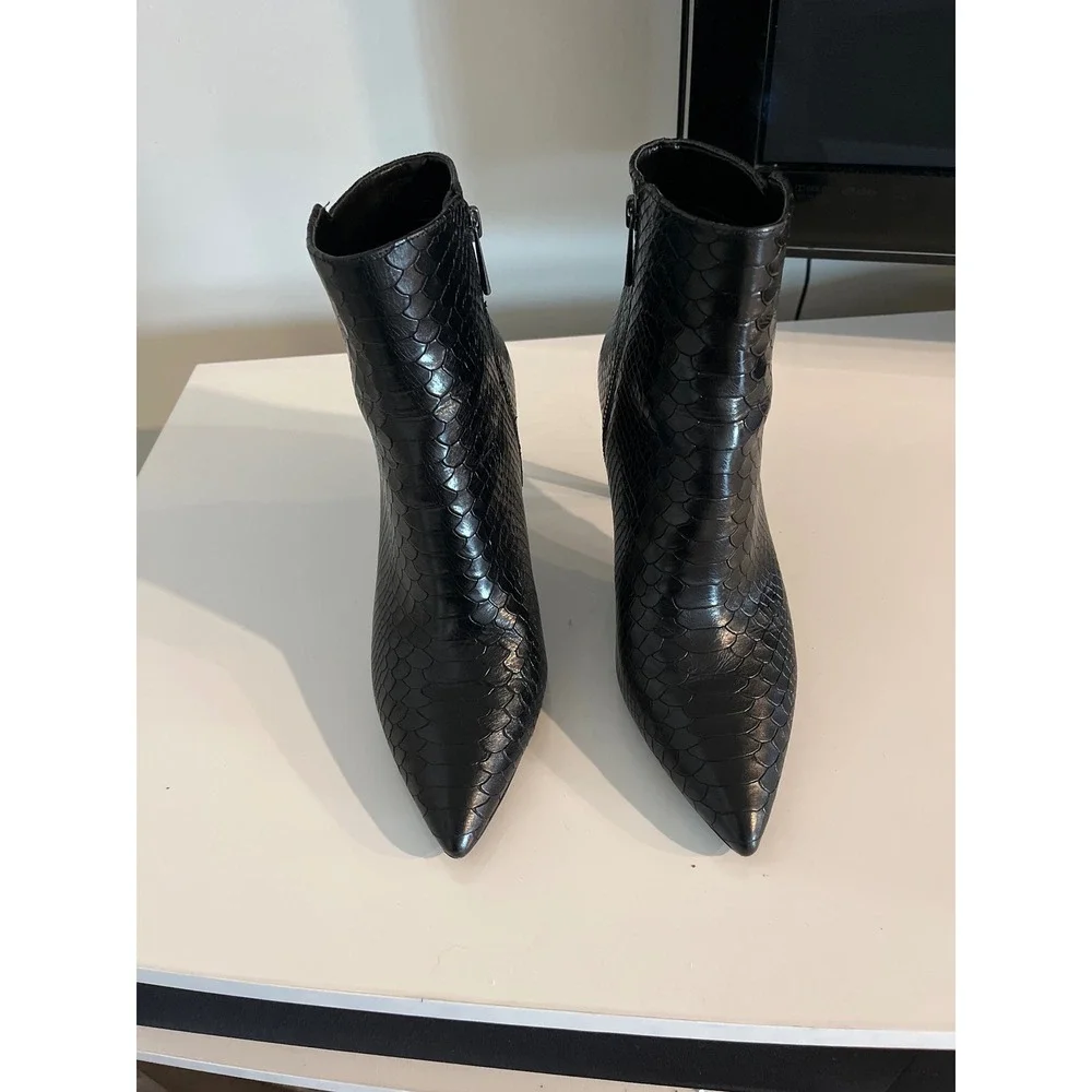 Michael Kors Black Snakeskin Embossed Pointed Toe Stiletto Ankle Boots Booties